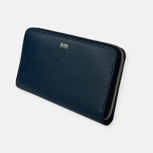 Brand New Hugo Boss Navy Zippy Wallet New in Box